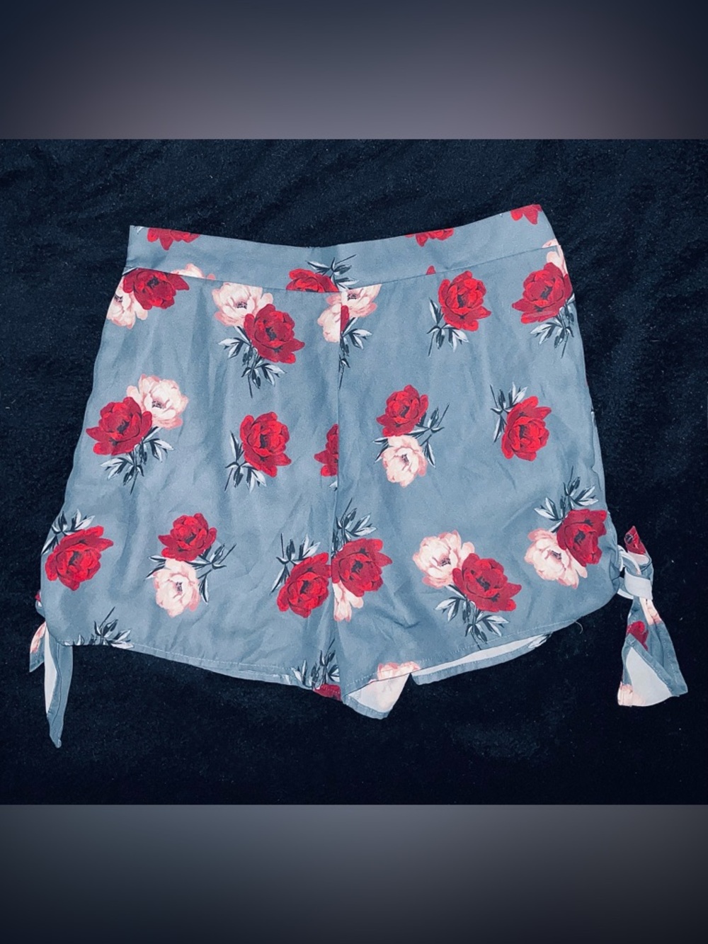 Women’s Blue Floral Tie-Hem Shorts